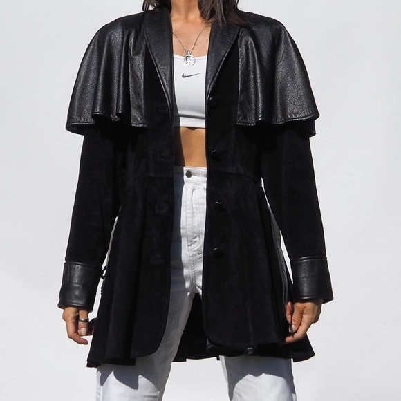 RARE VINTAGE SUEDE / LEATHER BELTED TRENCH COAT - Picture 4 of 8